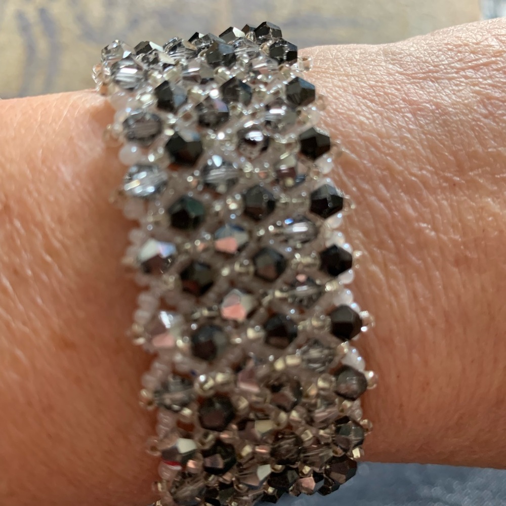 Vintage Crystal and white beads reversible beaded bracelet